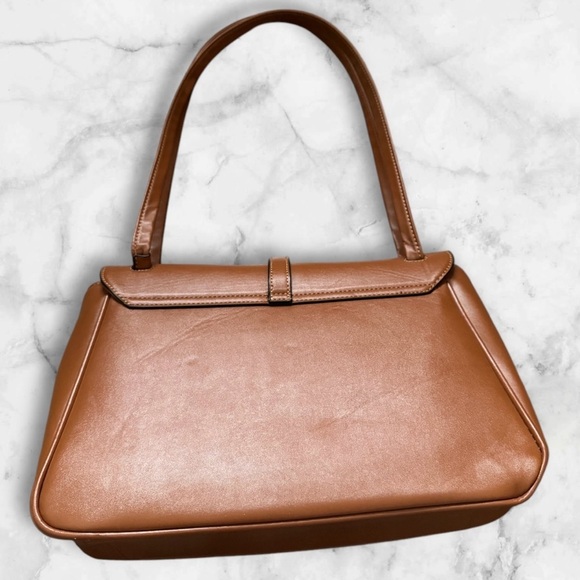 FREE ✅Elegant Tan Satchel with Smooth Vegan Leather and Flap Closure - Picture 3 of 15